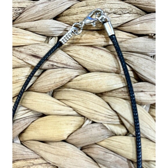 Artisan Crafted 1.5" Round Blue Mother of Pearl & Bird Feather Pendant Necklace - Picture 4 of 8